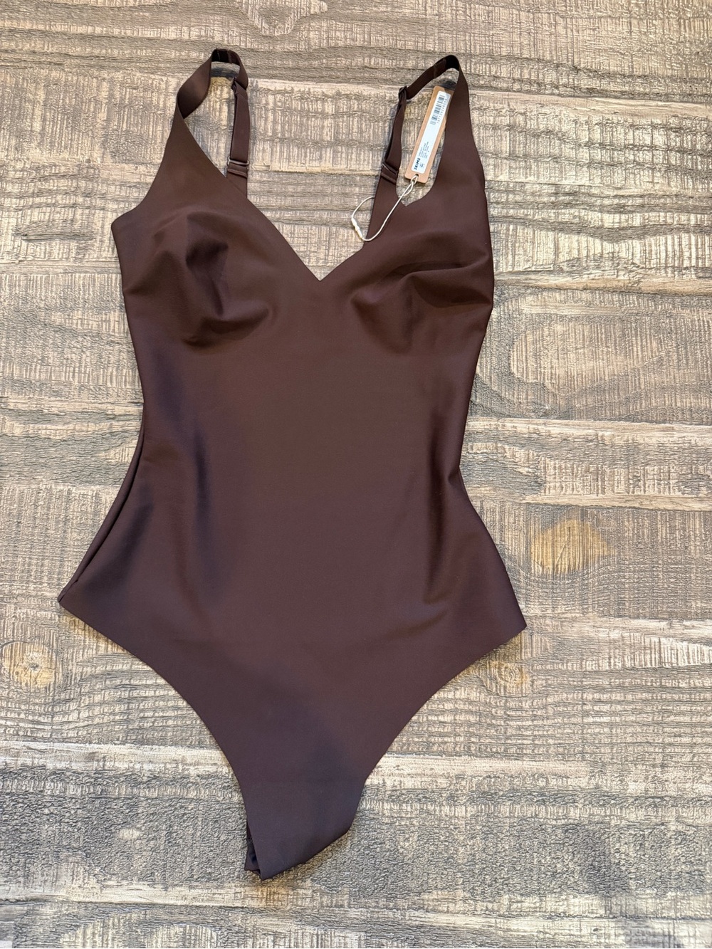 SKIMS Body Push-Up Thong Bodysuit Sz M NWT